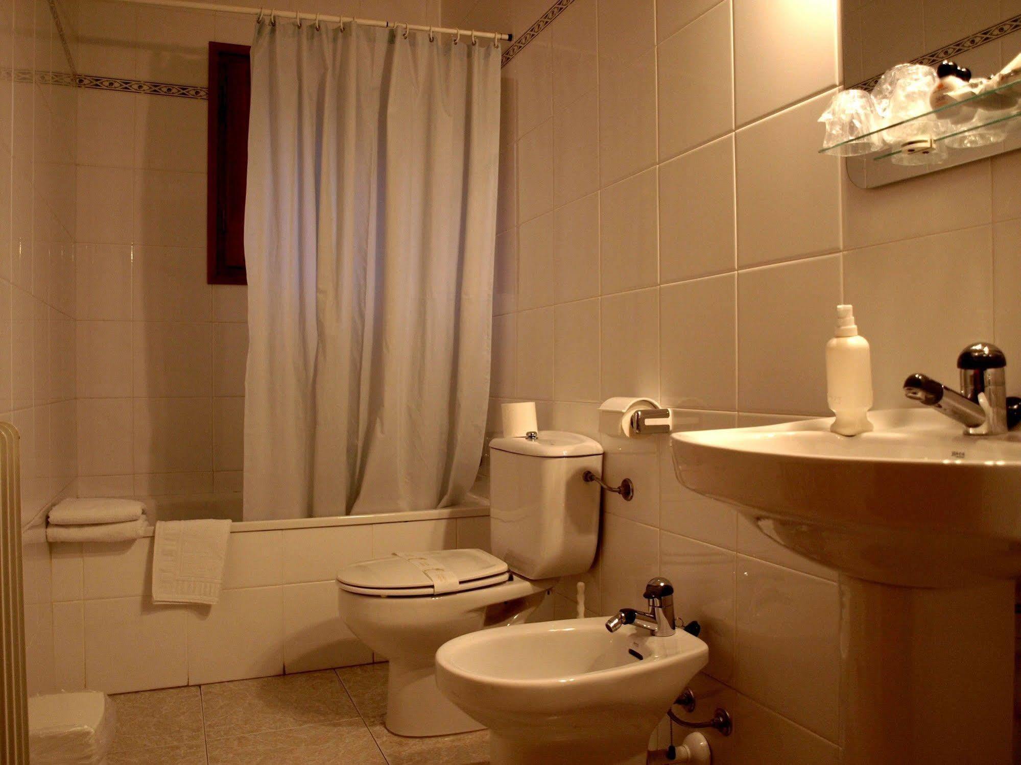 Hotel La Farga Ripoll Buitenkant foto